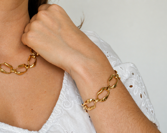 Las mujeres etruscas y el arte de convertir las joyas en símbolo